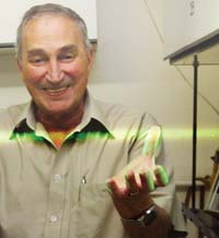 Българската следа в изследванията с лазери