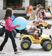 На училище още от… август