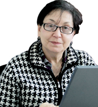 Св. Климент Охридски създава книжовния ни език