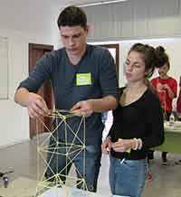 Направи си къща от… спагети