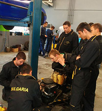 Как се вдига училище „на крака“