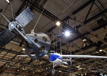 Учени от БАН разработват космическа система за многократна употреба