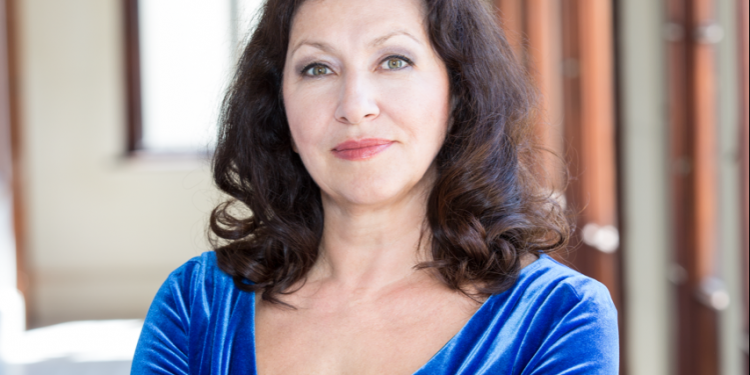 Проф. Красимира Стоянова, оперна певица  и „Камерзенгерин“ на Щаатсопер Виена: Духът е защитна сила, която може да ни спаси