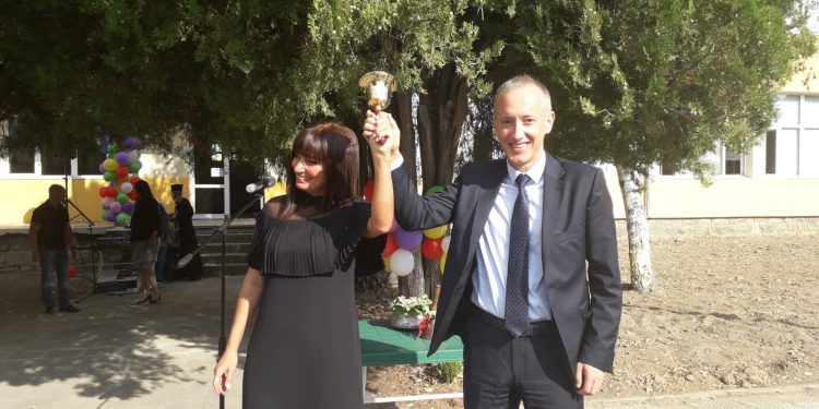 Звънецът събра децата отново