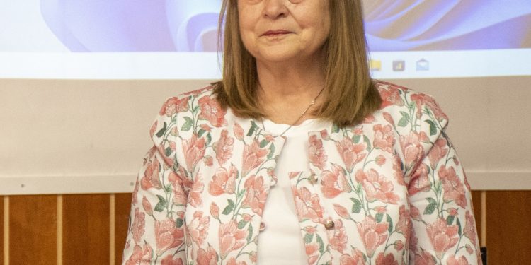 Инж. Розалия Личева, началник на РУО – Велико Търново: Броят на младите учители нараства