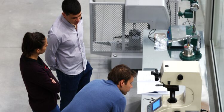 ТУ – София ще подготвя учители