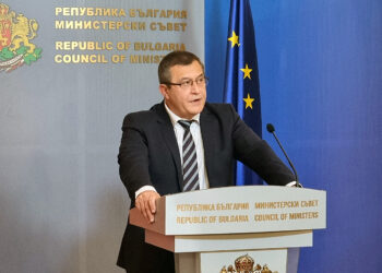 Приеха 21 национални програми за развитие на образованието