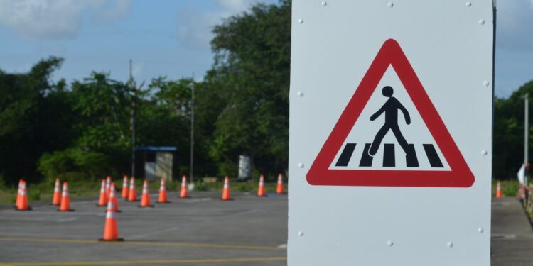 Разработват нова национална програма по пътна безопасност за училищата и детските градини