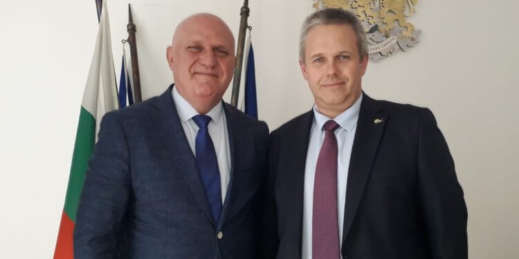 Партньорство в името на децата