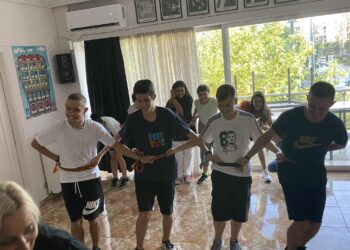 Репетиции на танци за първия звънец