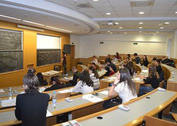 По-високи заплати в университетите