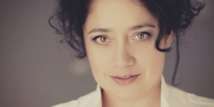 Клуб „Театър“ с актрисата Ваня Донева в Париж