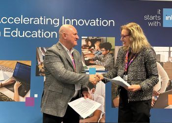 Intel ни предоставя уроци за STEM обучение