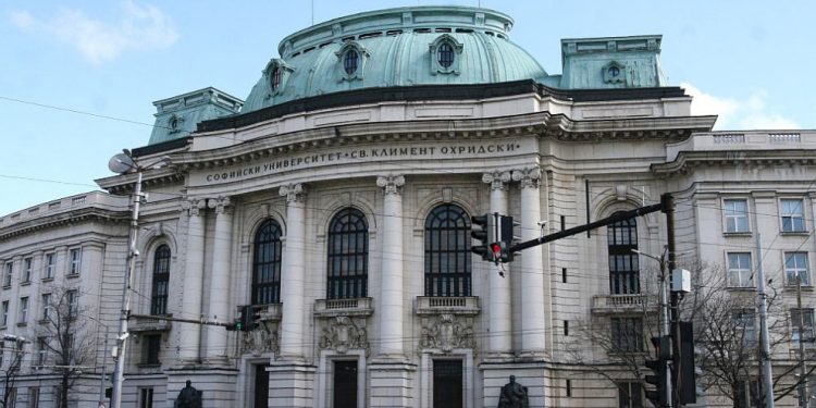 1227 лв. стипендия за докторантите