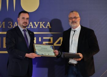 Как се преподава физика на жестов език