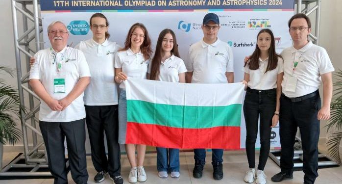 Петима представят България на Международната олимпиада по астрономия и астрофизика