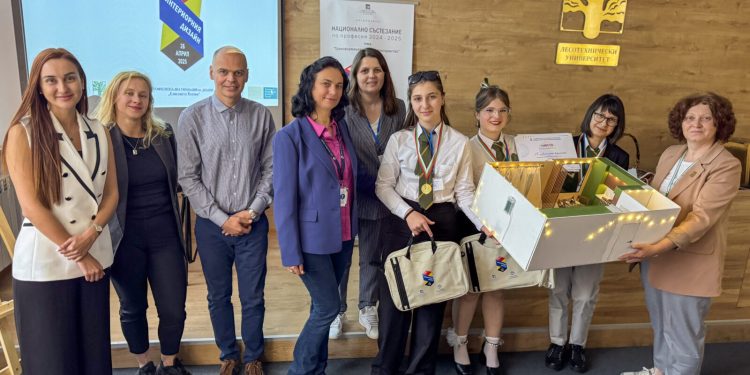 Ученици от Враца и София станаха първенци в Националното състезание „Млади таланти в интериорния дизайн“