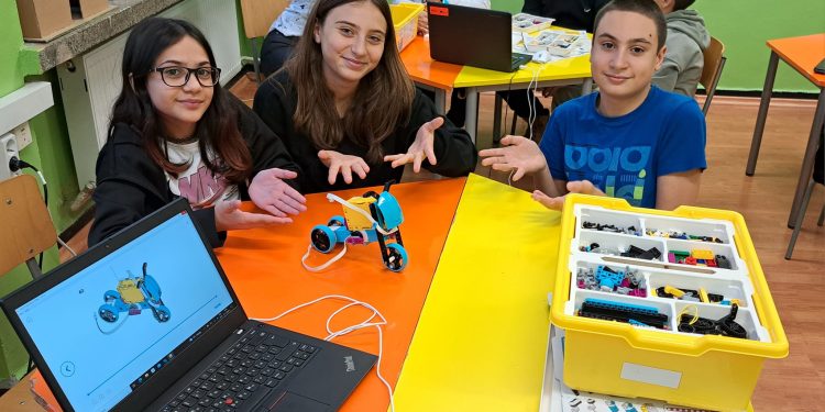 Как се изгражда позитивна среда в училище