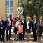 С делото на светите братя Кирил и Методий отбелязваме приноса на България към европейската и световната цивилизация, а днес десетки училища в страната честват своя патронен празник, каза министърът на образованието и науката Красимир Вълчев в Деня на светите равноапостоли