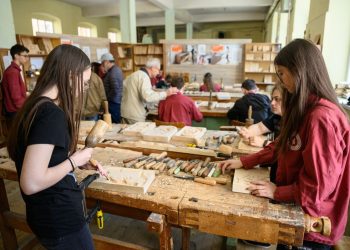 Професии с традиции