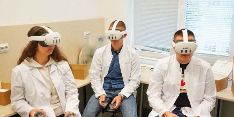 Медицинският университет в Плевен въведе лаборатория по анатомия с добавена реалност