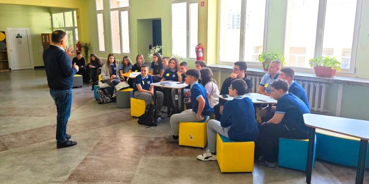 Над 180 училища от цялата страна се включиха в Световната седмица на парите