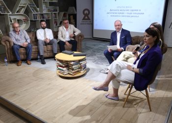 За добро детско мозъчно здраве лекари препоръчват да не се използват телефони в училище, да не се ползва телефон поне един час преди сън, да има дигитална грамотност с фокус върху психичното здраве